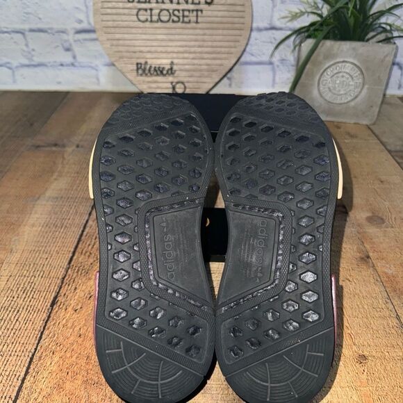 adidas NMD_R J STAR WARS MANDALORIAN Kids Brown/Tan/Black Youth Size 6  GZ2745 - Picture 5 of 10